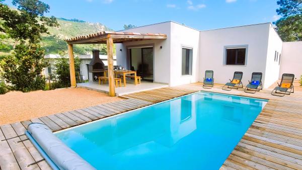 Villa Silvio, 8 Pers, Piscine, 15 Minutes Plage En Voiture - Sainte-Lucie-de-Porto-Vecchio