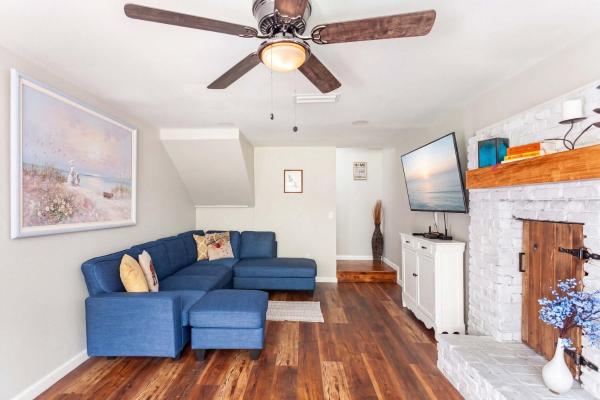 A la foto es mostra l'objecte The Refuge on 5th - Pets , Patio & Firepit situat a la ciutat de Paradise.