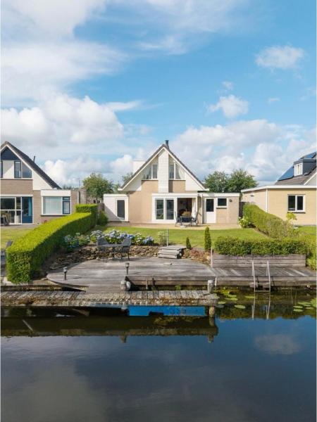 Villa Water En Meer - Heerenveen