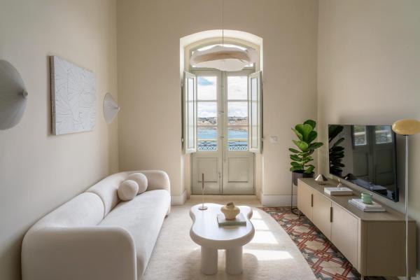 Traditional Chic 2 Bedroom Apartment With Seaview Ldem1-5 - La Valette