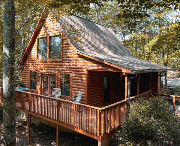 A la foto es mostra l'objecte Great Smoky Mountains Cabin!, Secluded, Pet-Kid Friendly! situat a la ciutat de Sevierville.