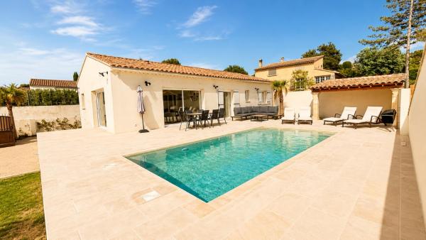 Maison Neuve Haut De Gamme Avec Piscine Et Vue Magnifique - Oppède le Vieux