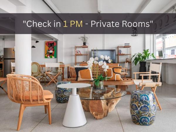 Unplugged At Bangrak & Silom Design Hostel - Bangkok