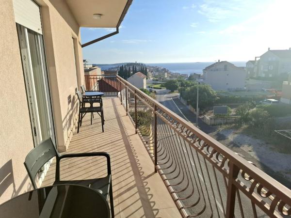 Apartments Dalmati - Primošten