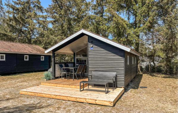 2 Bedroom Lovely Home In Nexø - Bornholm