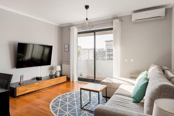 Elegant Flat In Benfica - 10 Min To City Center - Loures