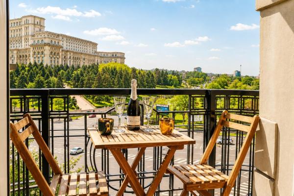 Na zdjęciu widoczny jest obiekt New Luxury Flat in front of the Parliament at Unirii położony w mieście Bukareszt.