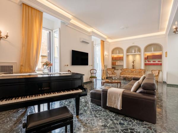 A la foto es mostra l'objecte The one - Luxury Seaview with Piano situat a la ciutat de Bari.