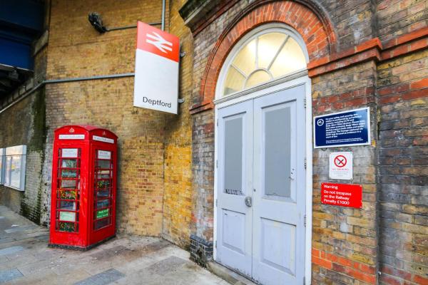 Perfect Booking Deptford High Street 3 Bed Flat - London