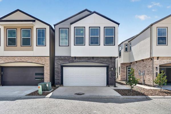 Sophisticated Home Office Galleria & Nrg - Bellaire, TX