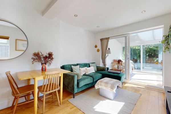 Bright 2br Home With Patio Near West End & Tube - Notting Hill