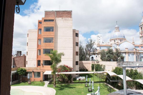 A la foto es mostra l'objecte Hotel Samka situat a la ciutat de Salta.