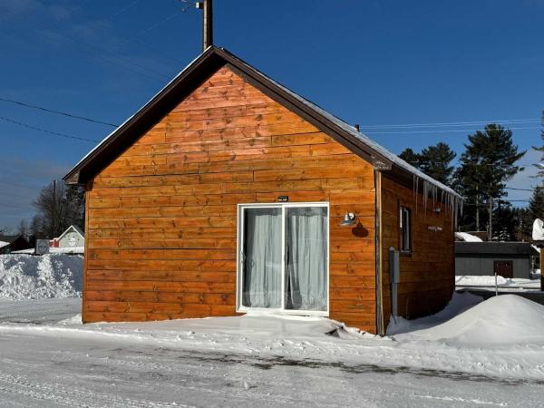 Outback Shack: Lake Access Studio In Woodruff - Minocqua, WI