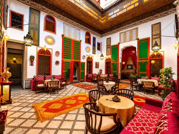A la foto es mostra l'objecte Riad Lhaj Luxury Palace situat a la ciutat de Fes.