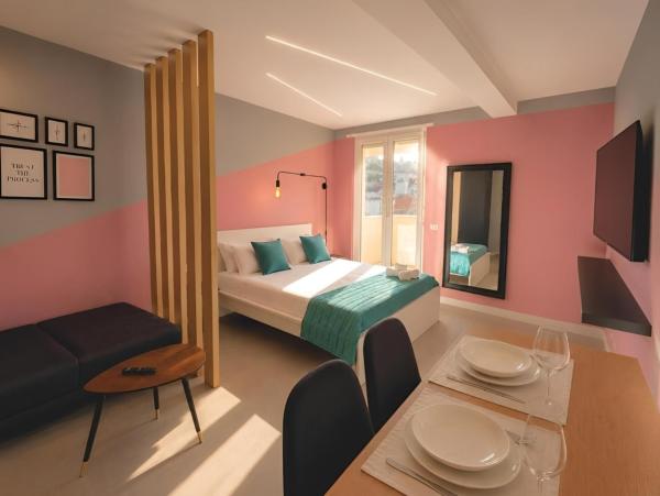 A la foto es mostra l'objecte Social Lodge Happiness Studios situat a la ciutat de Funchal.