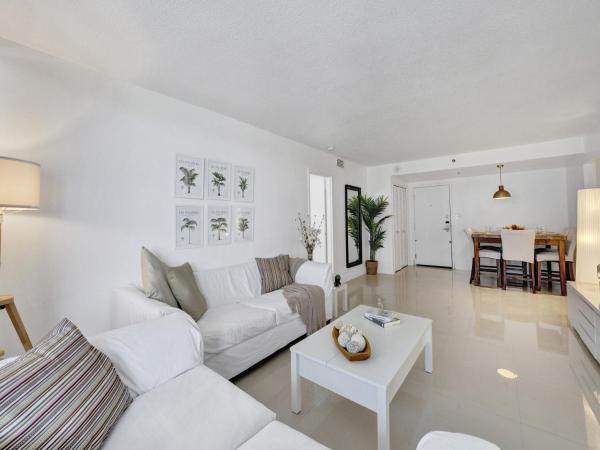 Cozy Beachfront 2 Bdr Miami Beach Condo 1516 - Miami Beach, FL