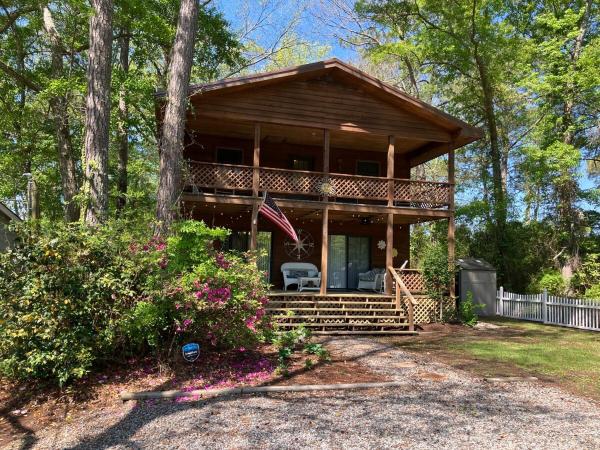 Holden Beach Area - Entire Home, Large Private Lot - Holden Beach, NC