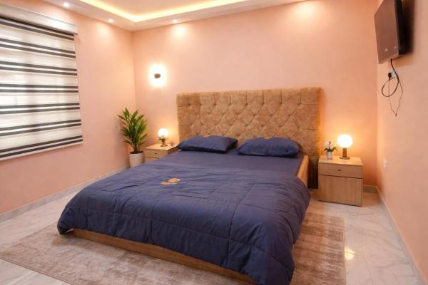 Larry King Hotel And Suite - Nigeria