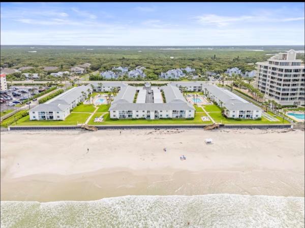 Sand & Sea Beach Retreat Newly Renovated At Nsb - New Smyrna Beach, FL