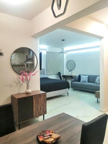Blackgeorge Apartment - Янина