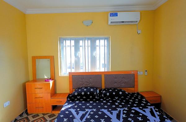 A Comfortable Room For Short Stay - Nigeria