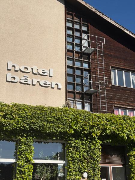 Nella foto è visibile l'oggetto Seehotel Bären situato nella città di Brienz.