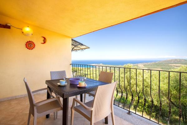 Sea View Isola Rossa Apartment 2 - Badesi