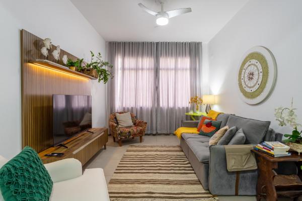Espaçoso Apartamento Reformado Em Copacabana - Ipanema