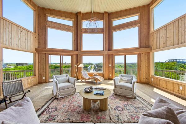 The Dune House - Iconic Oceanfront Gem In Duck - Duck, NC