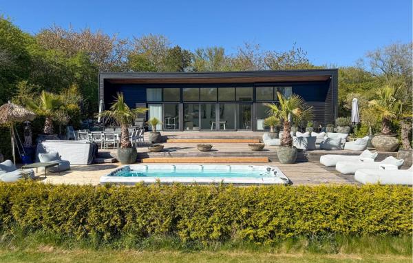 Stunning Home In Nykøbing Sj With Heated Swimming Pool - Dänemark
