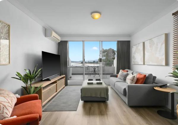 Horizons 322 - Absolute Lakefront - Indoor Pool - Bar And Bistro - Balcony - By Happyhosts - Jindabyne