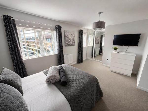 House Sleeps 12 With Wifi - Gloucestershire
