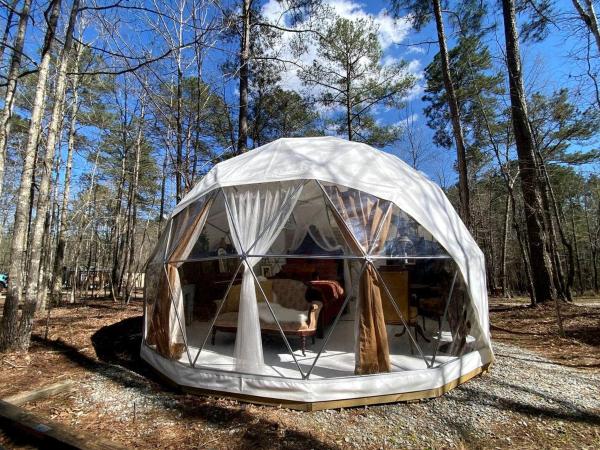 Artistic Dome Haven Nestled In The Woods Near Lake Oconee, Georgia - Lake Oconee, GA