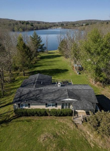 Lakefront Retreat With Hot Tub, Dock & Firepit Views In Woodridge, New York - Rock Hill, NY
