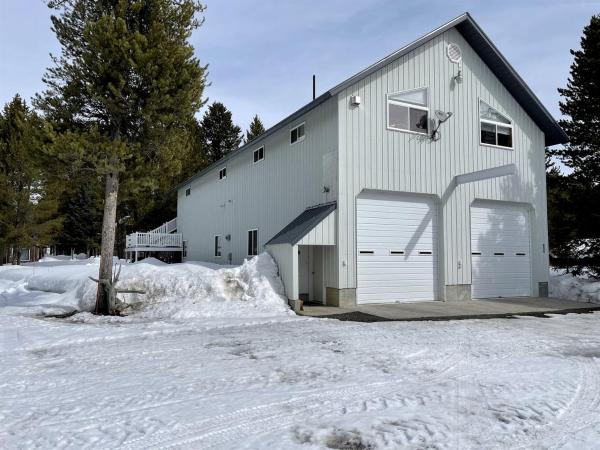 Amazing Spacious Barn Near Yellowstone National Park, Idaho - Island Park, ID