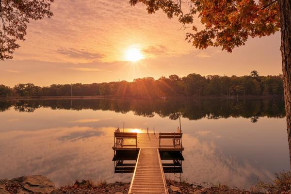 Private Lakefront With Pool, Hot Tub, Firepit, Pets - Stokes State Forest, Branchville