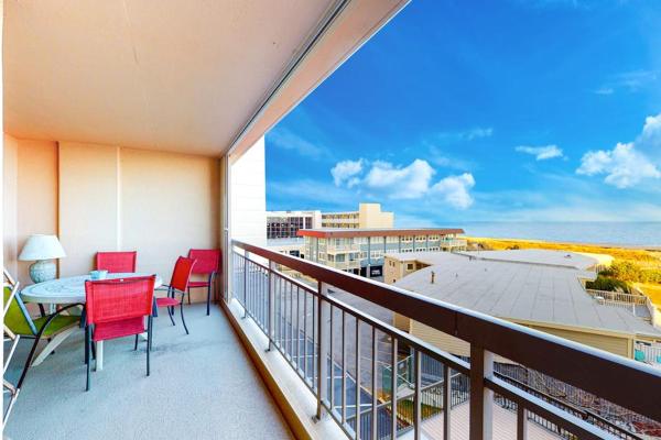 Condo In An Oceanfront Building With Balcony Ac Wifi & Shared Pool & Tennis - Ocean City, MD