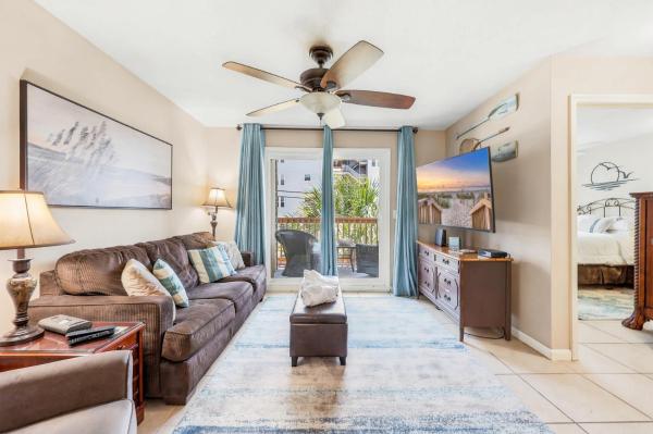 Cherry Grove Condo Steps To Beach Sleeps 8 - North Myrtle Beach, SC