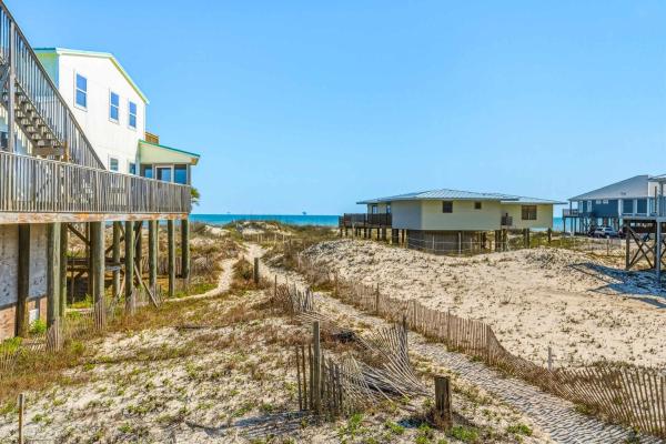 Serene 3br Home Ocean Views Great Location - Dauphin Island, AL