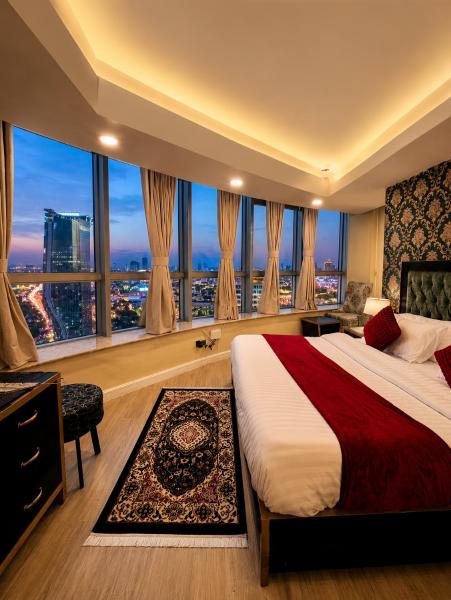2 Bhk Luxury In Centaurus ,Gym Pool - Islamabad
