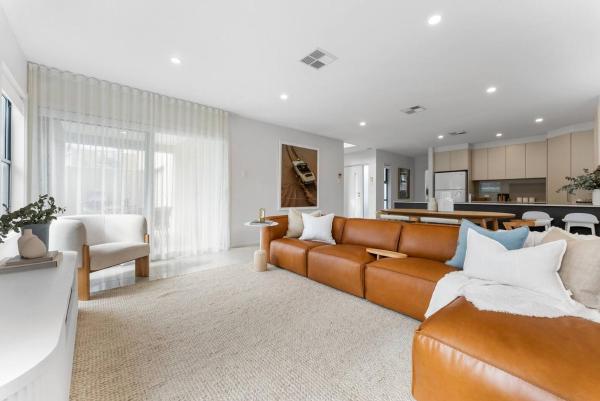 Your Place At The Bay - Contemporary Seaside Living - Glenelg
