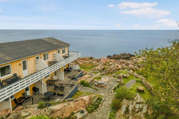 På billedet ses objektet Holiday Apartment On Bornholms Cliffs beliggende i byen Allinge.