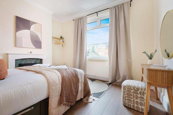 Elegant 4br Luxury Residence On Houghton Street - Hartlepool