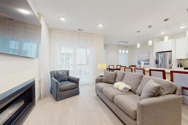 Modern Condo With Pool Hot Tub Gym Wrap-around Balcony & Ac - Rosemary Beach, FL