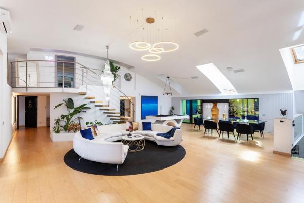Pool & Billiard - Luxury Loft Di 400mq Con Cinema - 