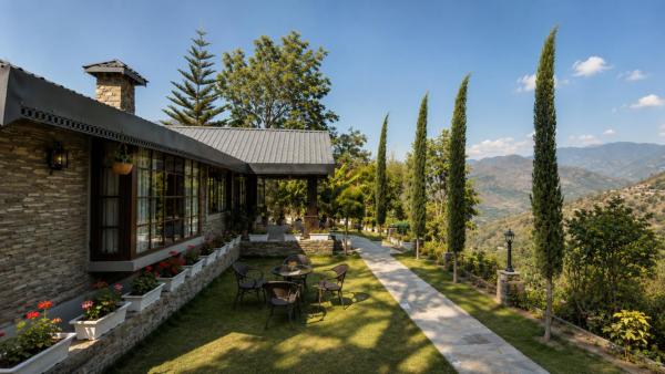 Raht Juneo Orchards - Chail