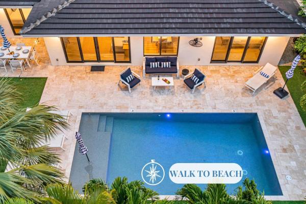 Coastal Style Haven Walk To Beach Heated Pool Tranquility Manatee Ranch Key Resldences - Fort Lauderdale, FL