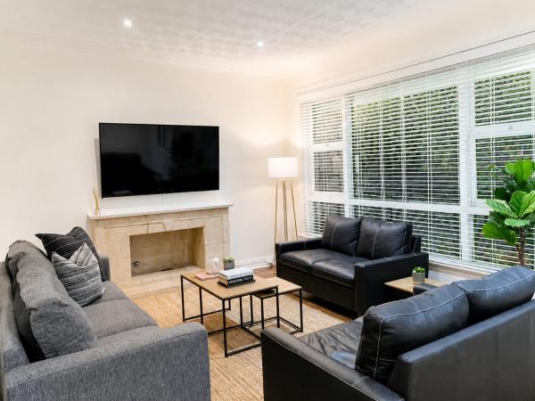 Light-filled Modern Home 3br Pet-friendly 5km-cbd - Western Australia