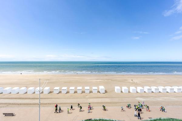 Luxury Zeedijk Apartment With Direct Ocean View 6p - Bray-Dunes