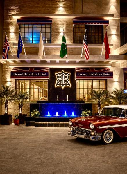 Grand Berkshire Signature Hotel operated by Berkshire Hotels & Resorts UK, Исламабад